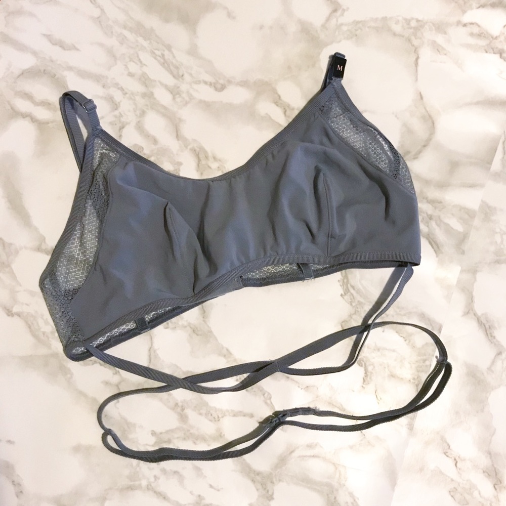 NWT Victoria’s Secret Crisscross Bralette Medium